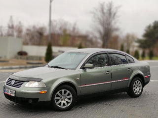 Volkswagen Passat foto 2