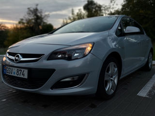 Opel Astra foto 2