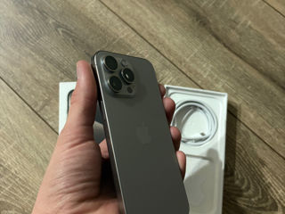 iPhone 15 Pro Max 256g foto 4