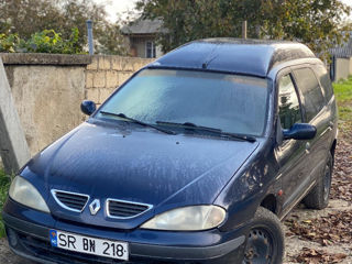 Renault Megane foto 1