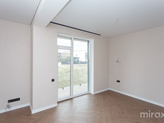 Apartament cu 4 camere, 215 m², Râșcani, Chișinău foto 11