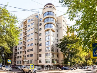 Apartament cu 3 camere, 140 m², Centru, Chișinău