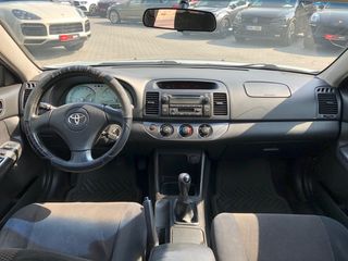 Toyota Camry foto 13