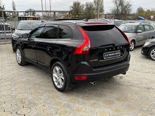 Volvo XC60 foto 8