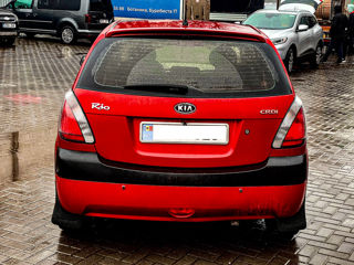 KIA Rio foto 8