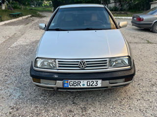 Volkswagen Vento foto 9