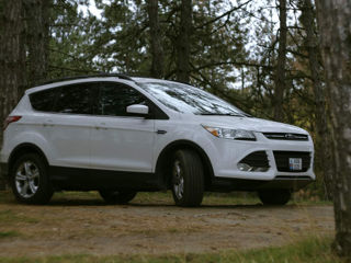 Ford Escape foto 2