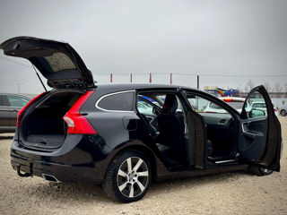 Volvo V60 foto 8