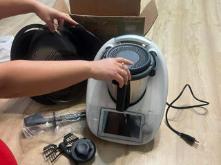 Se vinde Thermomix TM6-1! Este nou nu lam folosit nici odata are si manual cu retete. foto 7