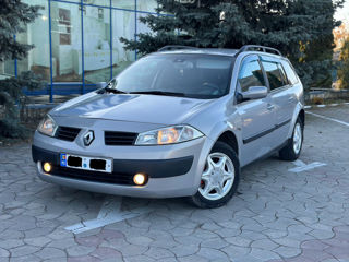 Renault Megane foto 2