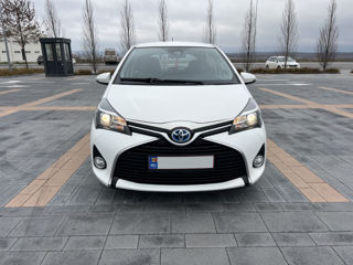 Toyota Yaris foto 2