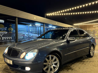 Mercedes E-Class foto 2