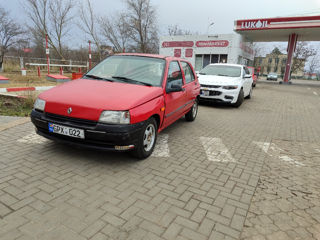 Renault Clio foto 3