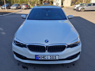 BMW 5 Series foto 4