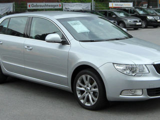 Skoda Superb foto 1