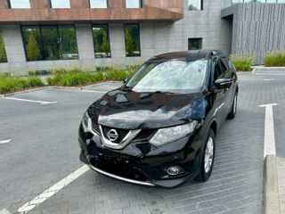 Nissan X-Trail foto 1