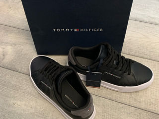 Tommy Hilfiger foto 3