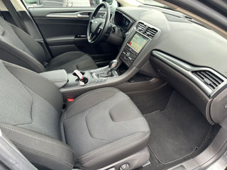 Ford Mondeo foto 15