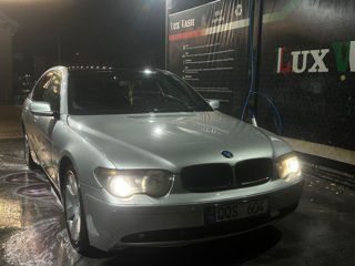 BMW 7 Series foto 2