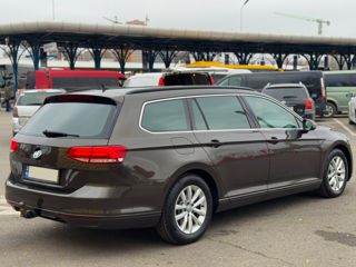 Volkswagen Passat foto 6