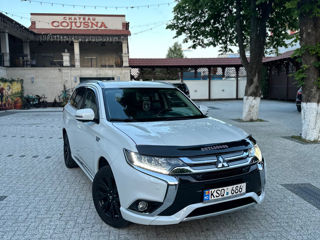 Mitsubishi Outlander, 2015 г.