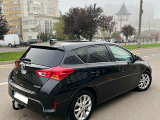 Toyota Auris foto 4