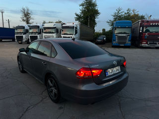 Volkswagen Passat foto 4