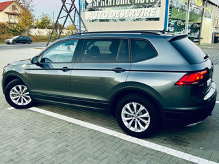 Volkswagen Tiguan foto 2