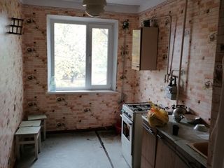 Apartament cu 3 camere, 70 m², Centru, Speia, Anenii Noi foto 3