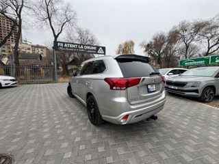 Mitsubishi Outlander foto 5