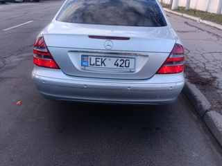 Mercedes E-Class foto 3