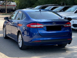 Ford Fusion foto 5