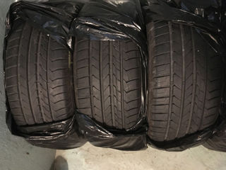 235 45 R 17  Goodyear