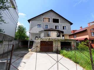 Casă tip duplex, 3 nivele și mansardă, 300 mp + teren 1.5 ari, Buiucani, 96000 €! foto 1