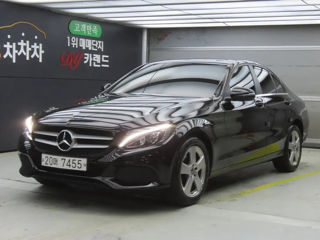 Mercedes C-Class foto 1