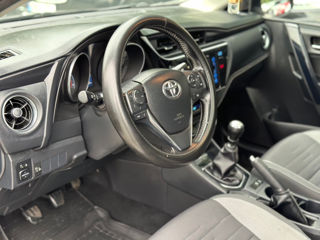 Toyota Auris foto 9