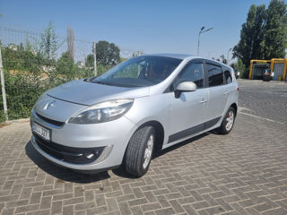 Renault Grand Scenic foto 1