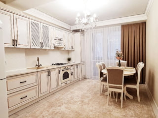 Apartament cu 2 camere, 84 m², Buiucani, Chișinău foto 2