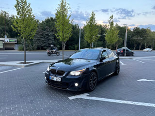 BMW 5 Series foto 8