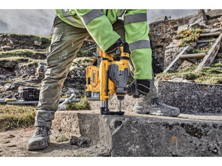 Sistem de aspirare praf / система пылеудаления dewalt d25303 foto 3