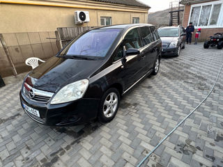 Opel Zafira foto 3