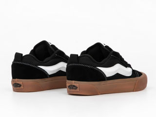 Vans KNU Skool Black Gum Unisex foto 6