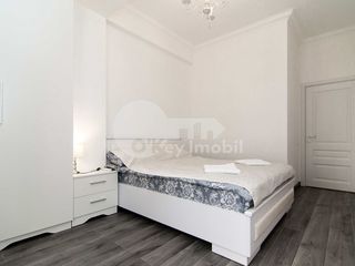 Chirie apartament, euroreparație, Centru, 600 € ! foto 2