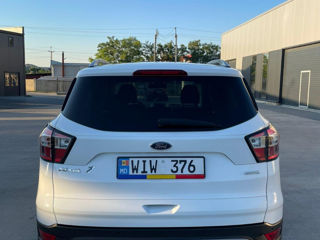 Ford Kuga foto 4