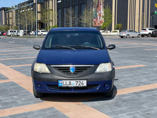 Dacia Logan foto 1