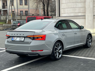 Skoda Superb foto 4