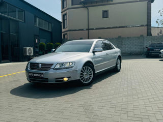 Volkswagen Phaeton foto 1