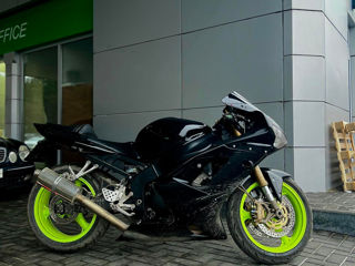 Kawasaki Ninja zx6r 636 foto 2