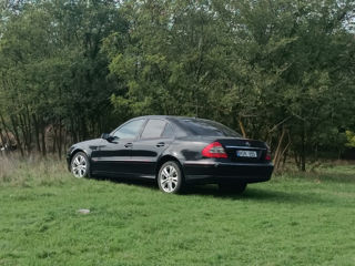 Mercedes E-Class foto 9