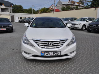 Hyundai Sonata foto 2